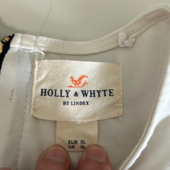 Holly & Whyte cute cream long sleeve T-shirt with bow on back - Picture 3 of 4